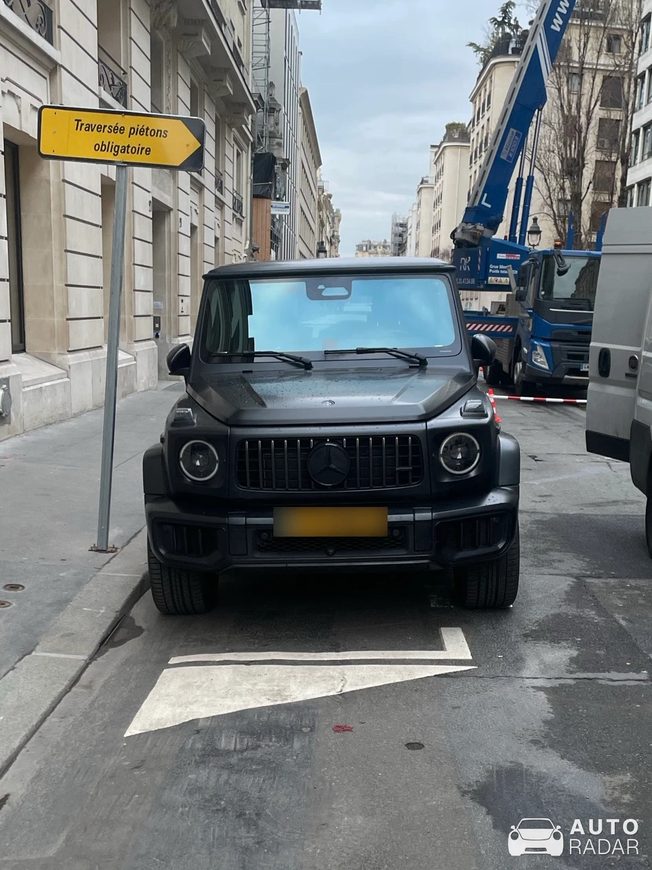 Mercedes-AMG G 63 W463 2018 spotted in Paris, France