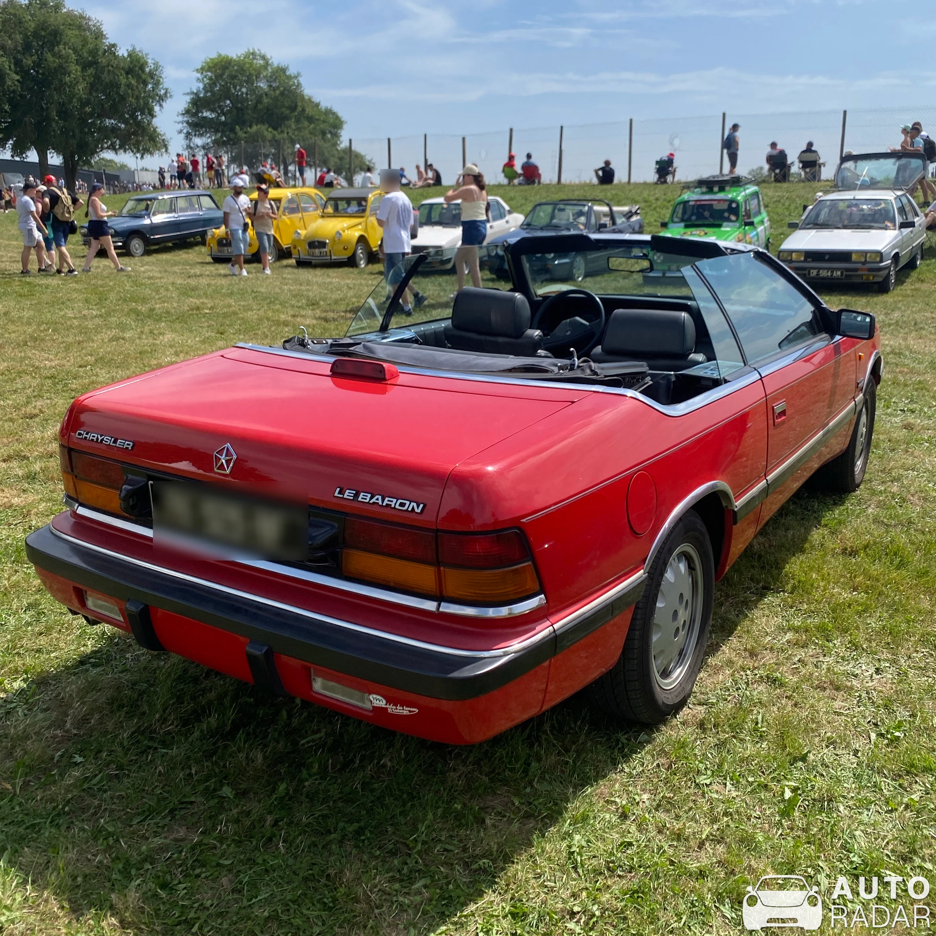 Chrysler LeBaron spotted in Le Vigeant