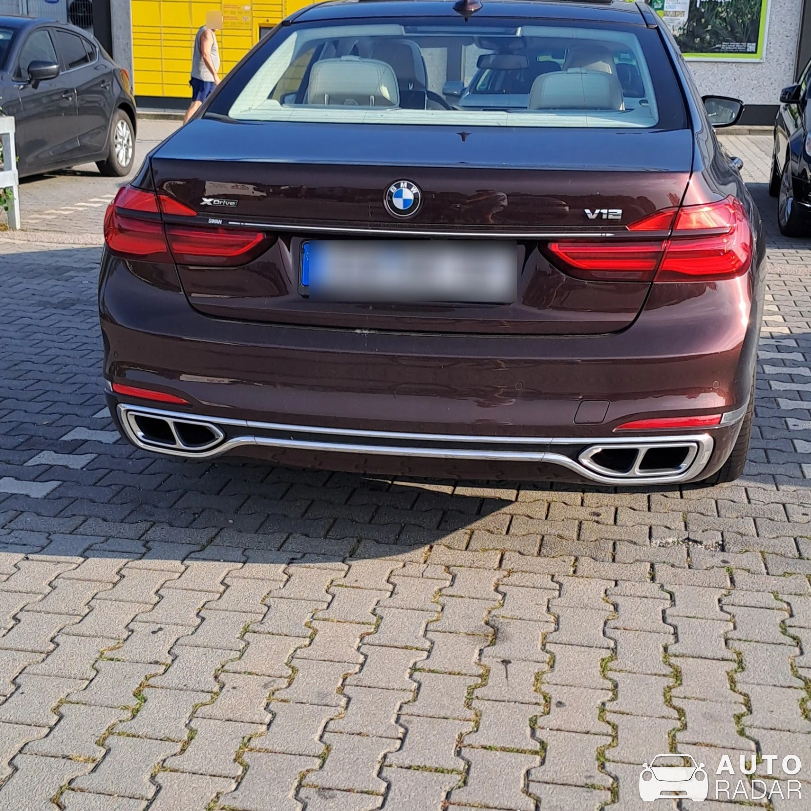 BMW M760e xDrive spotted in Dingolfing, Germany