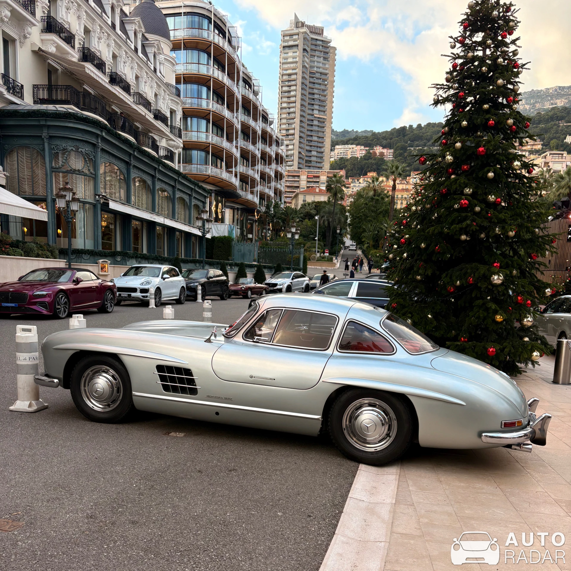 Mercedes-Benz 300SL Gullwing spotted in Monaco, Monaco