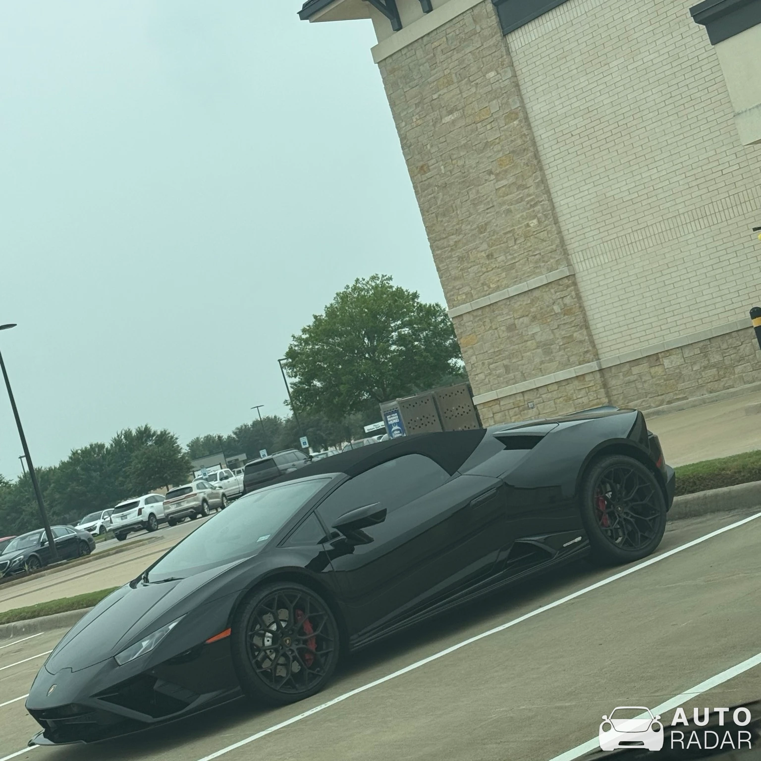 Lamborghini Huracán LP640-4 EVO Spyder spotted in Sugar Land