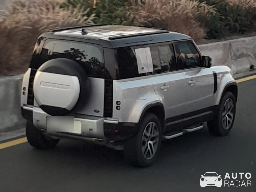 Land Rover Defender 130 spotted in Jeddah, Arab Saudi