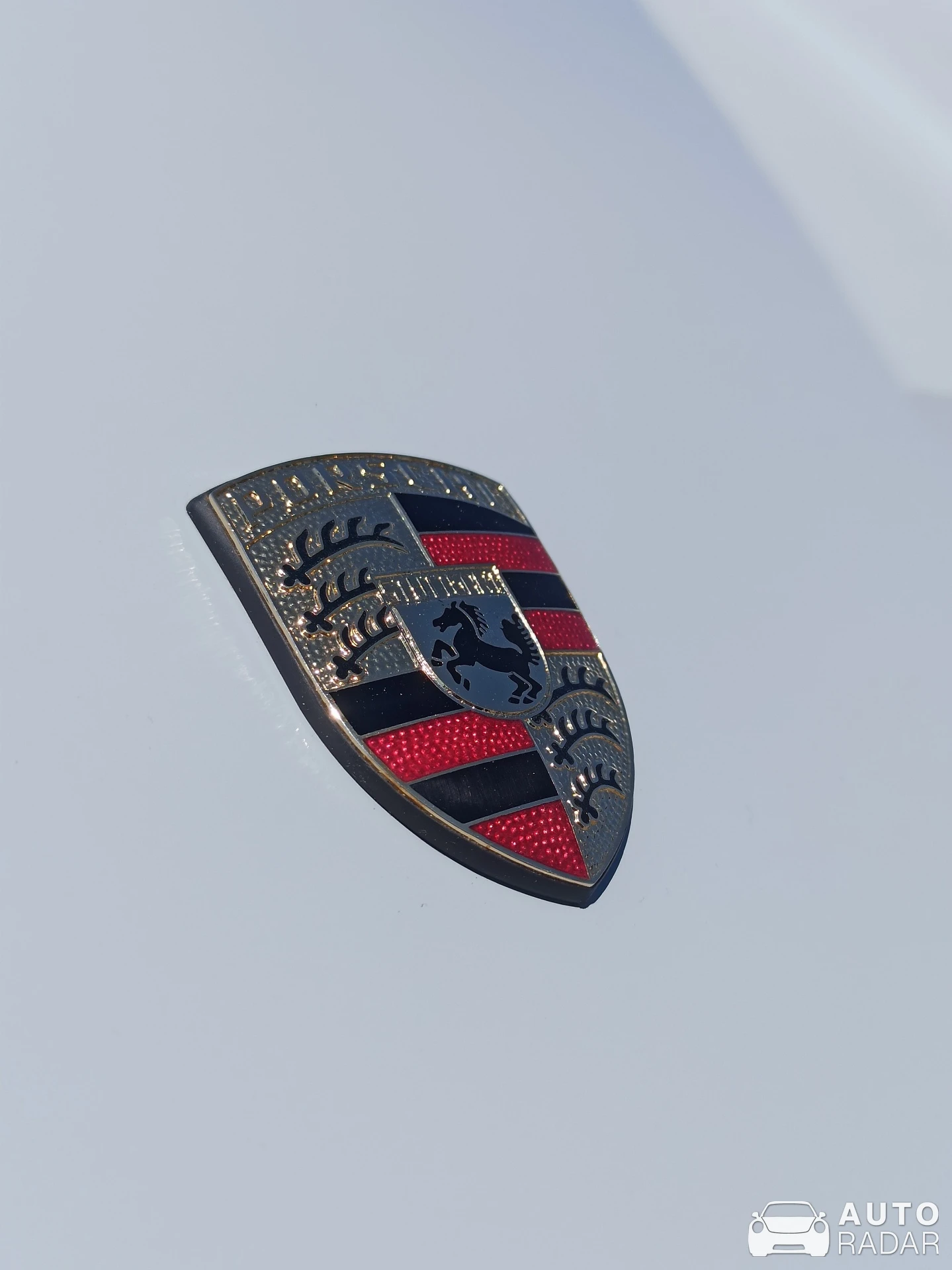 Singer 911 spotted in Ambérieu-en-Bugey