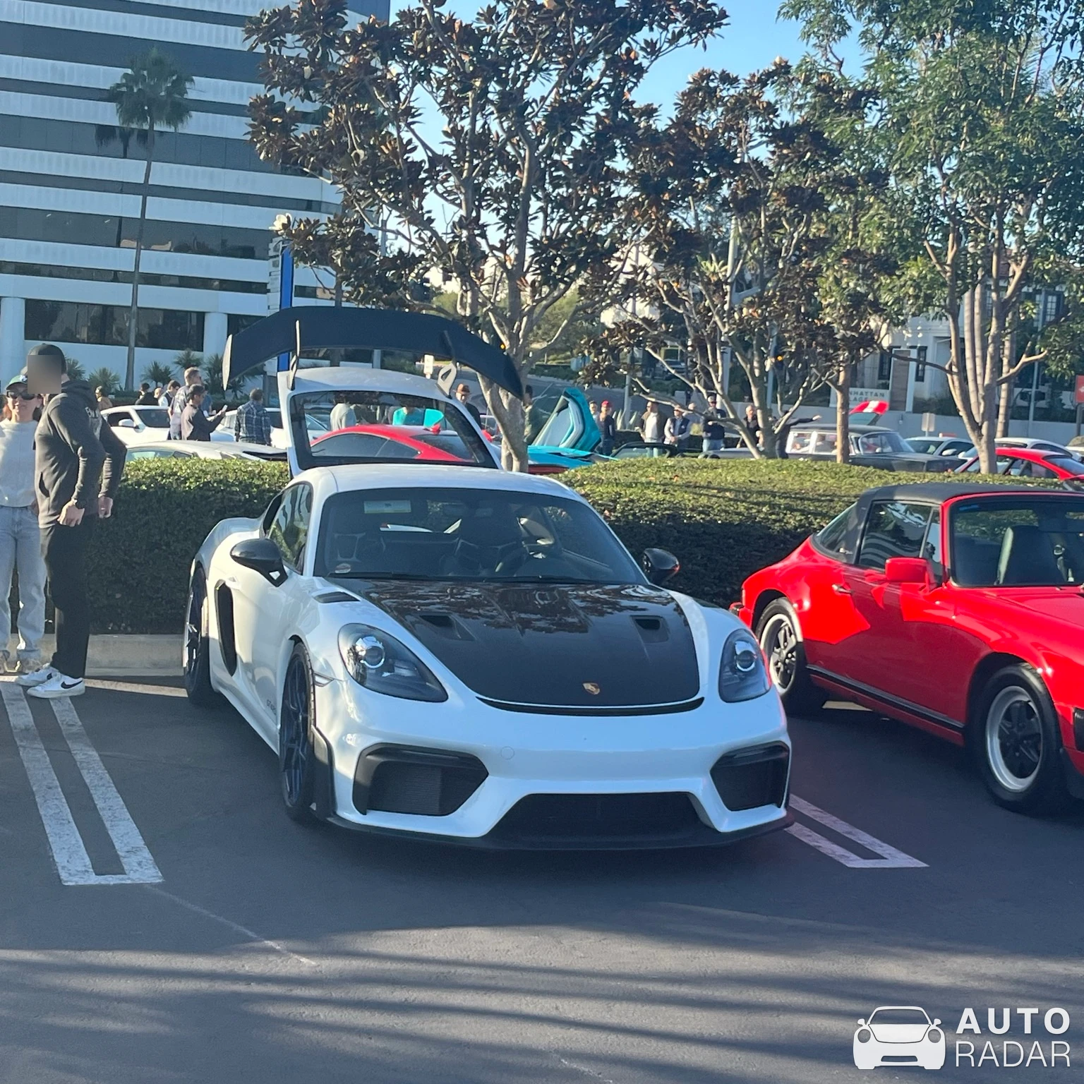 Porsche 718 Cayman GT4 RS spotted in Hermosa Beach, United States