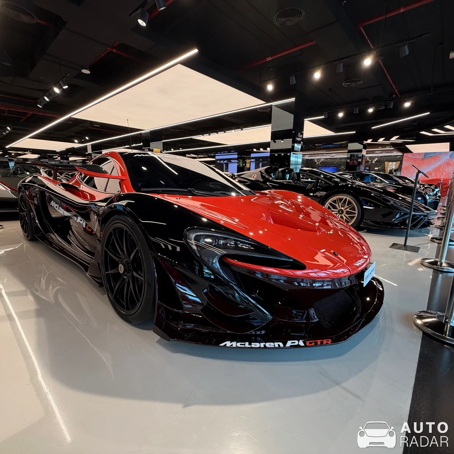 McLaren P1 GTR spotted in دبي, Emirados Árabes Unidos
