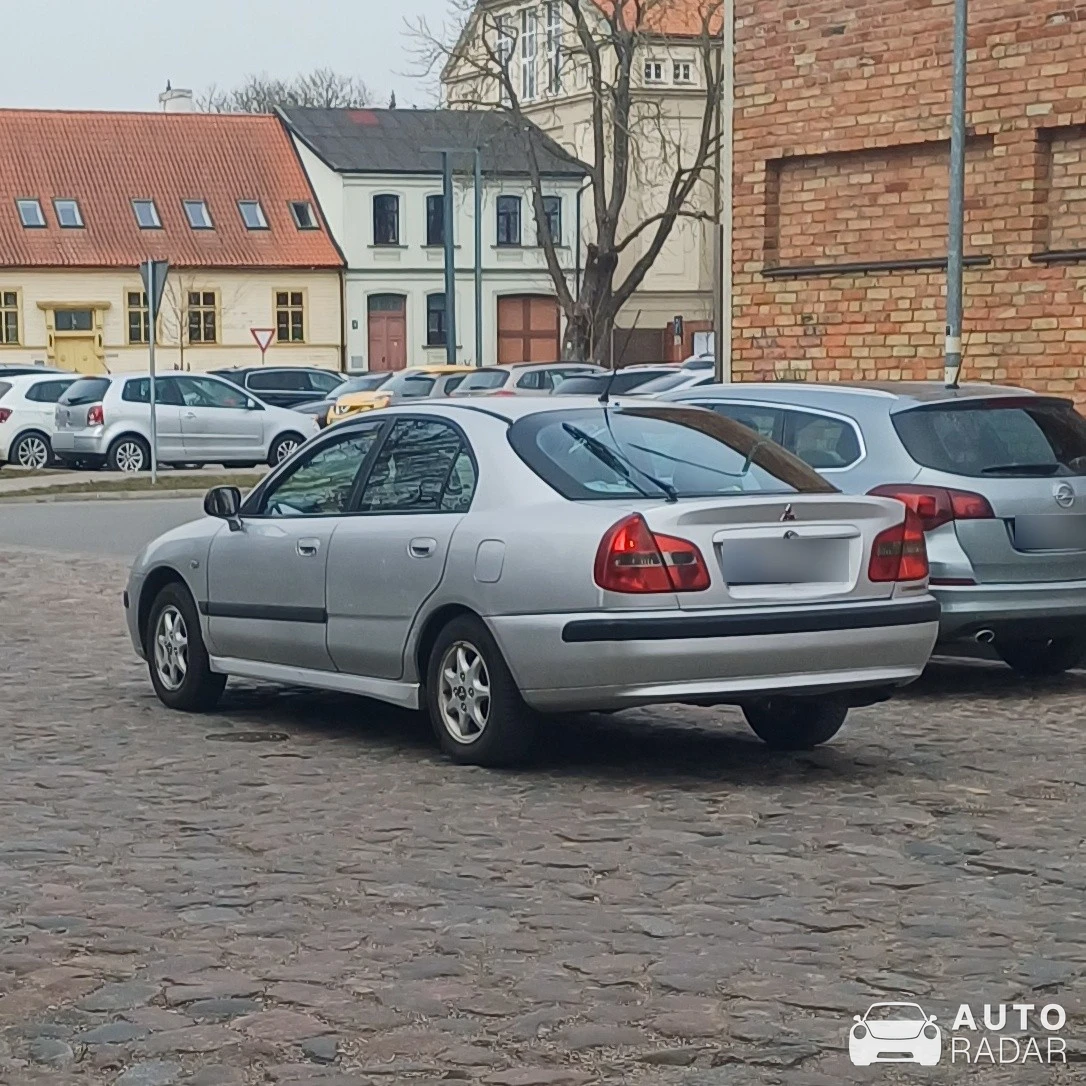 Mitsubishi Carisma spotted in Liepāja