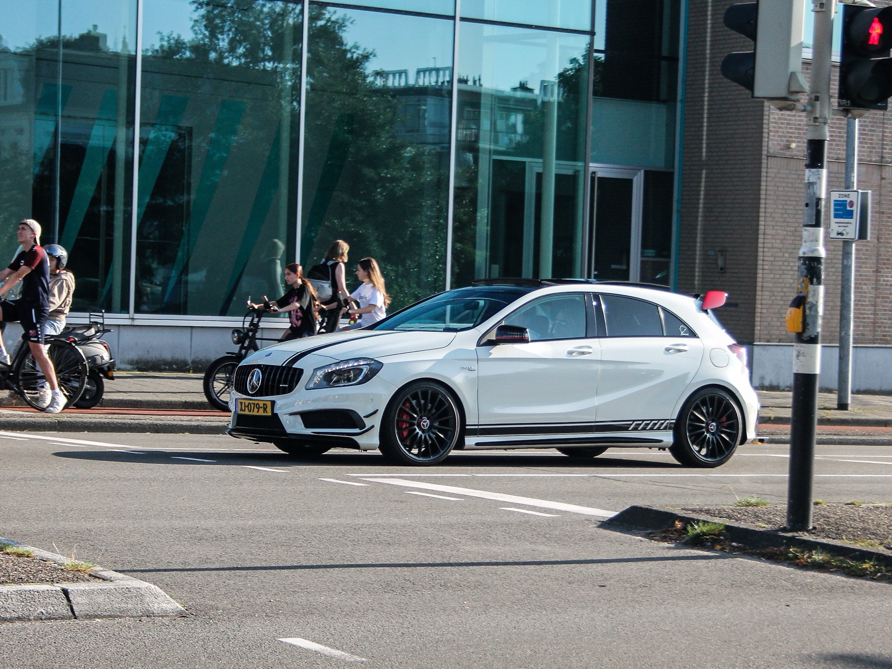 Mercedes-Benz A 45 AMG Edition 1