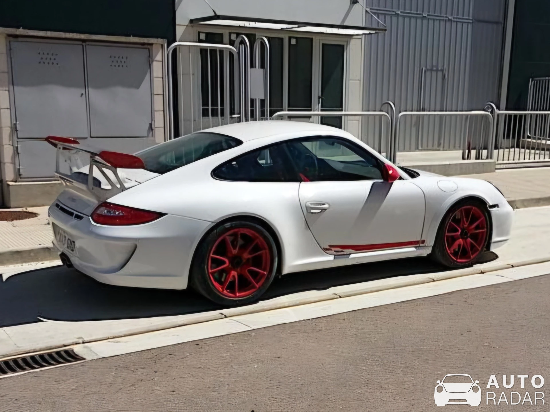 Porsche 997 GT3 RS spotted in Zaragoza, Spain