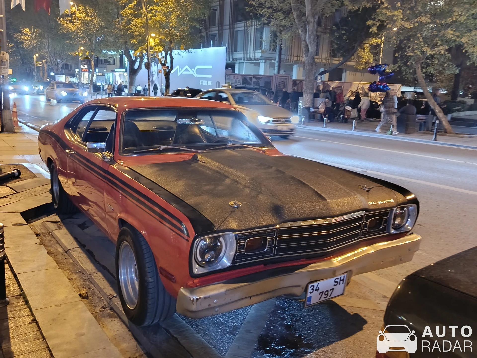 Dodge Dart Hemi spotted in Ataşehir