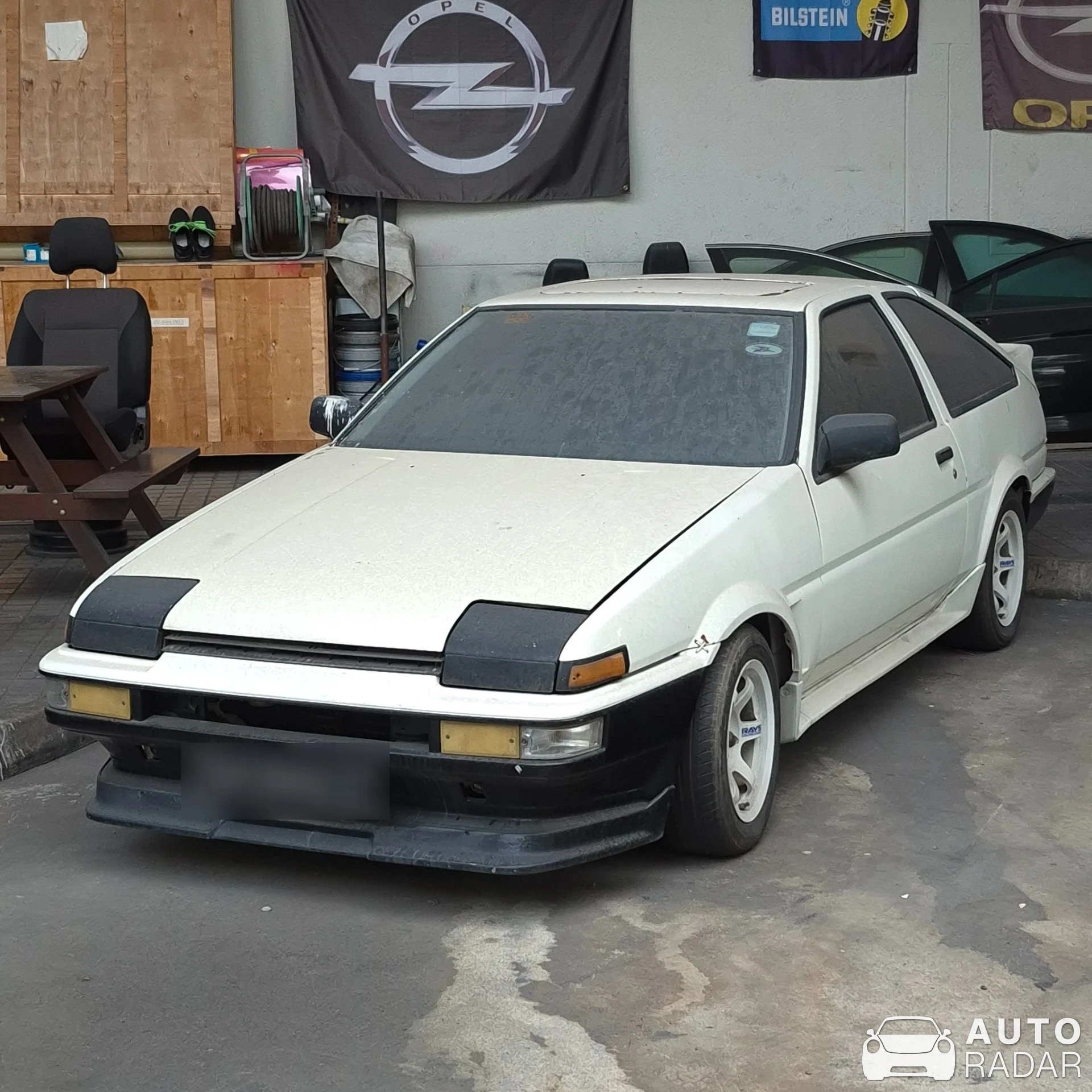 Toyota Sprinter Trueno GT-Apex AE86 spotted in Singapore