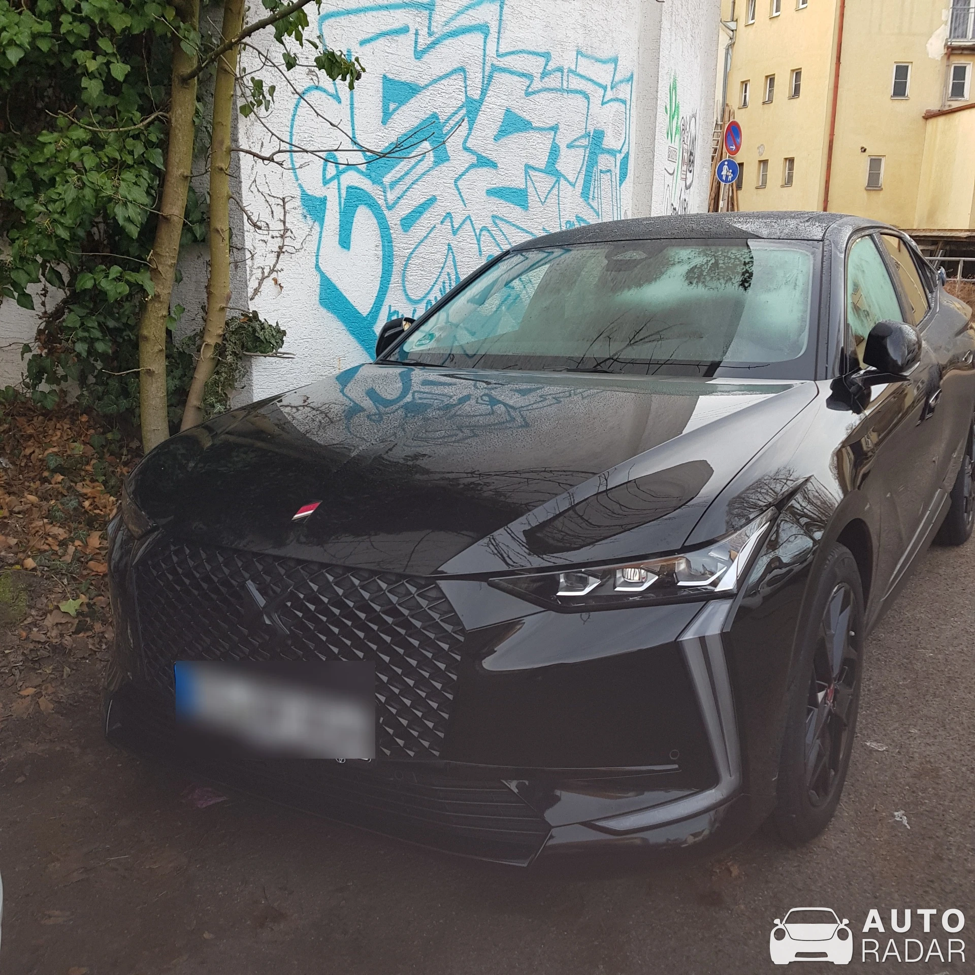 DS Automobiles DS 7 Crossback spotted in Kirchheim unter Teck