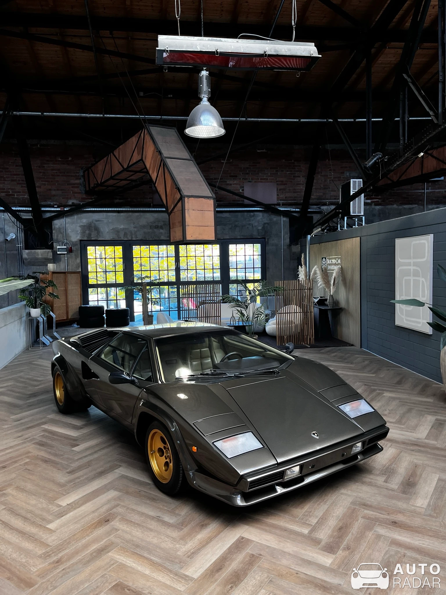 Lamborghini Countach LP5000 S spotted in Düsseldorf