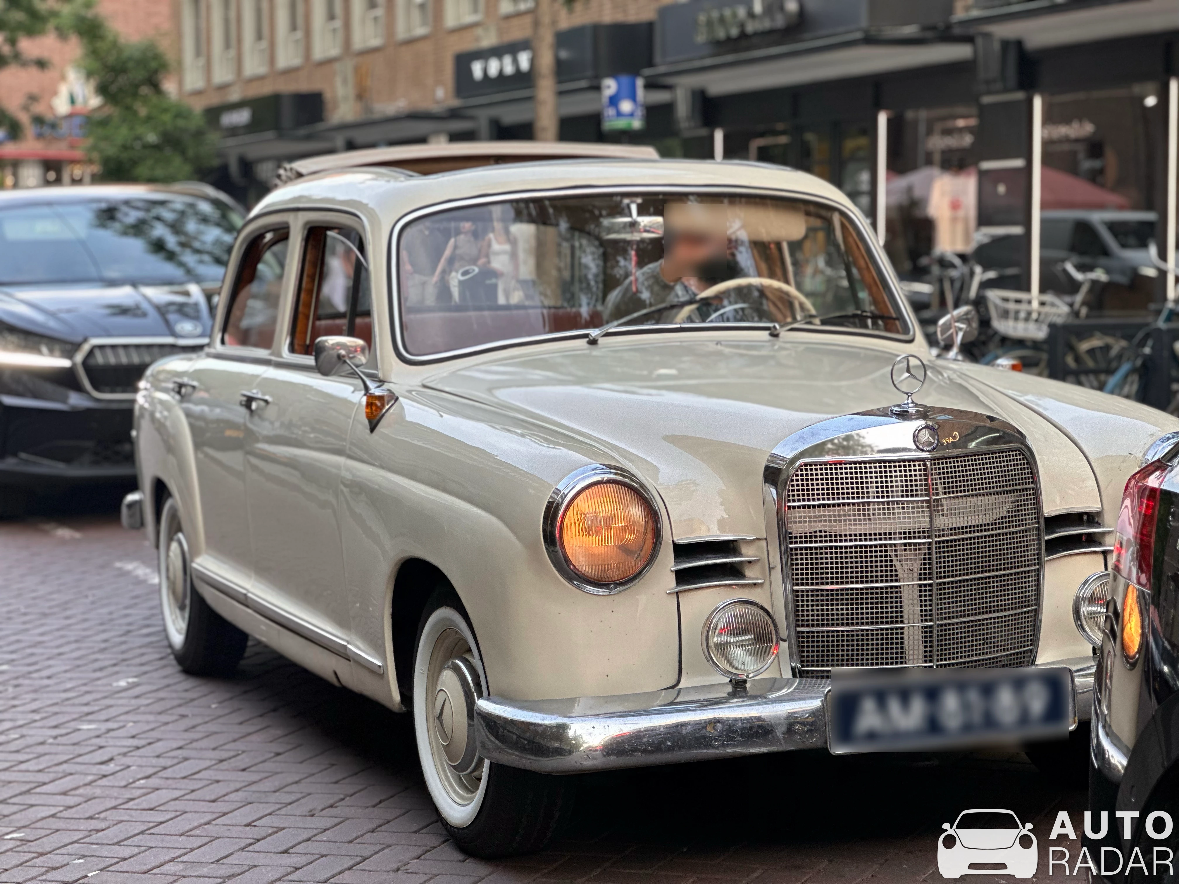 Mercedes-Benz 180D W120 spotted in Rotterdam