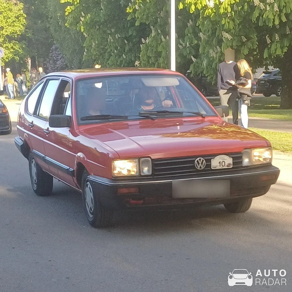 Volkswagen Passat B2 spotted in Grobiņa
