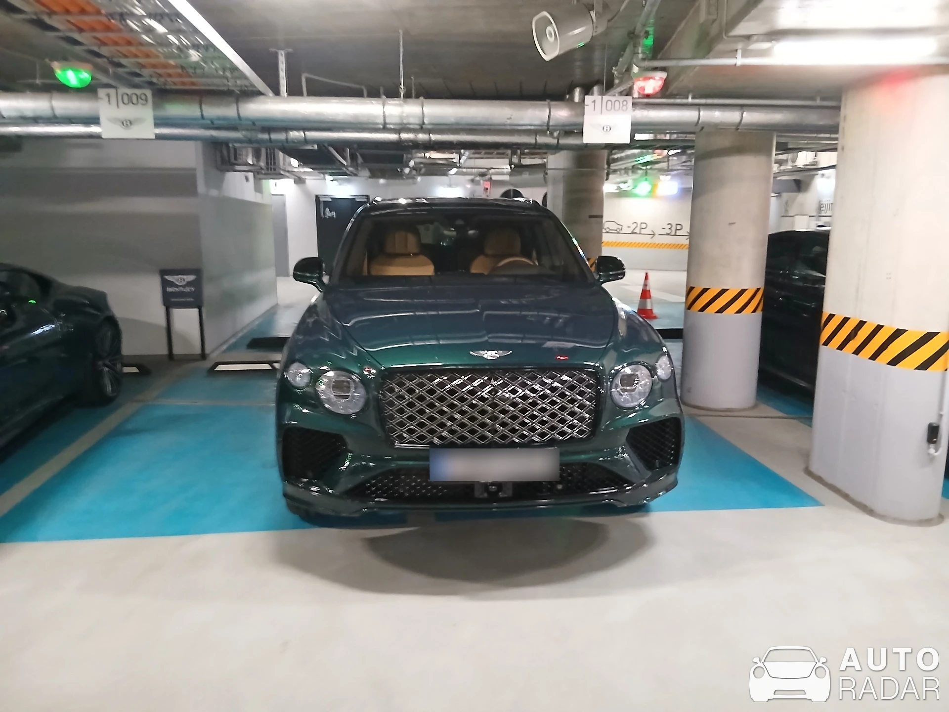 Bentley Bentayga EWB Mulliner spotted in Vilnius