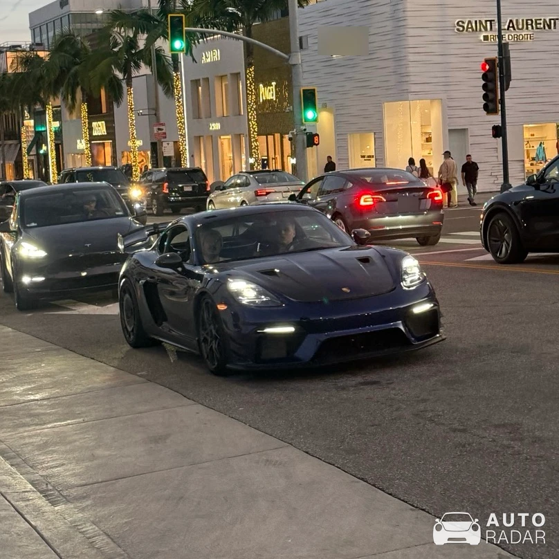 Porsche 718 Cayman GT4 RS MR spotted in Beverly Hills