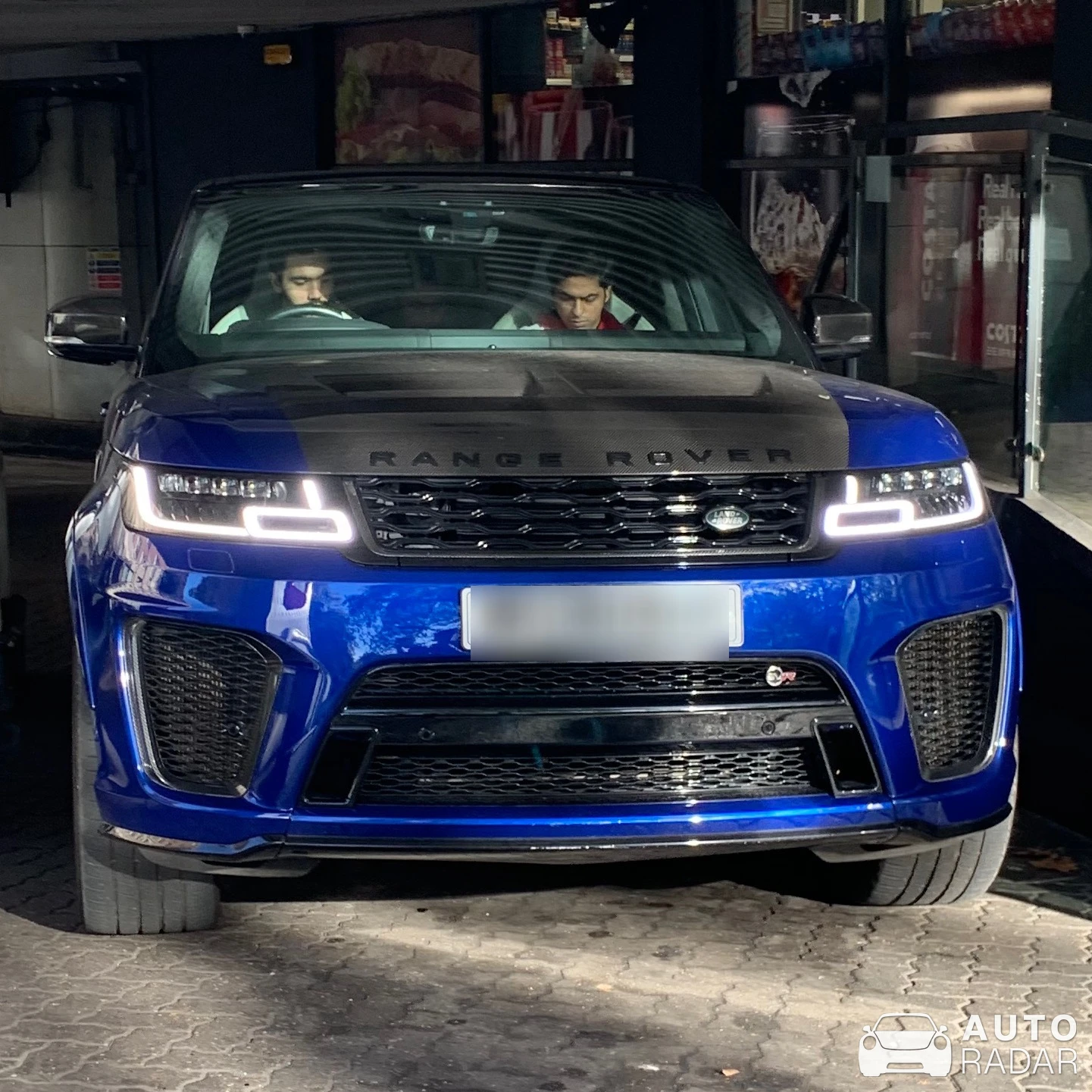 Land Rover Range Rover Sport SVR Carbon Edition spotted