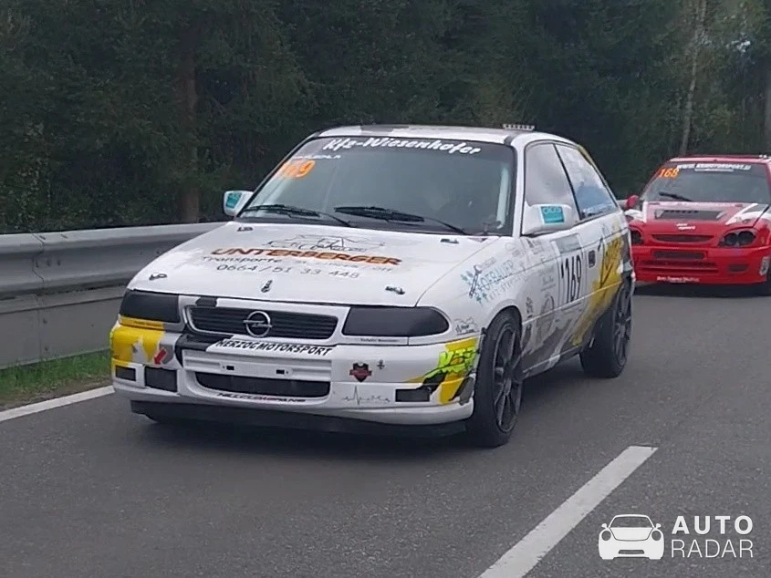 Opel Astra F GSi spotted in Semriach