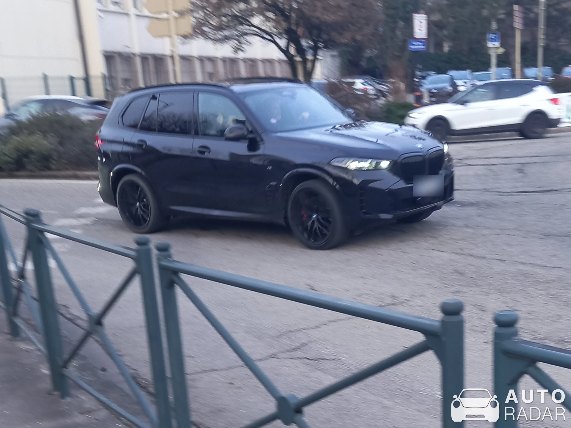 BMW X5 M60i G05 spotted in Annecy