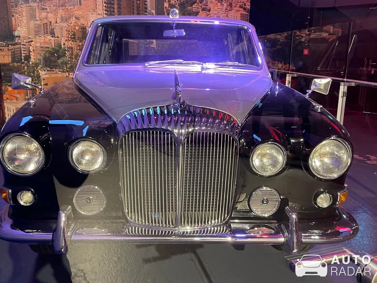 Daimler DS spotted in Baden-Baden