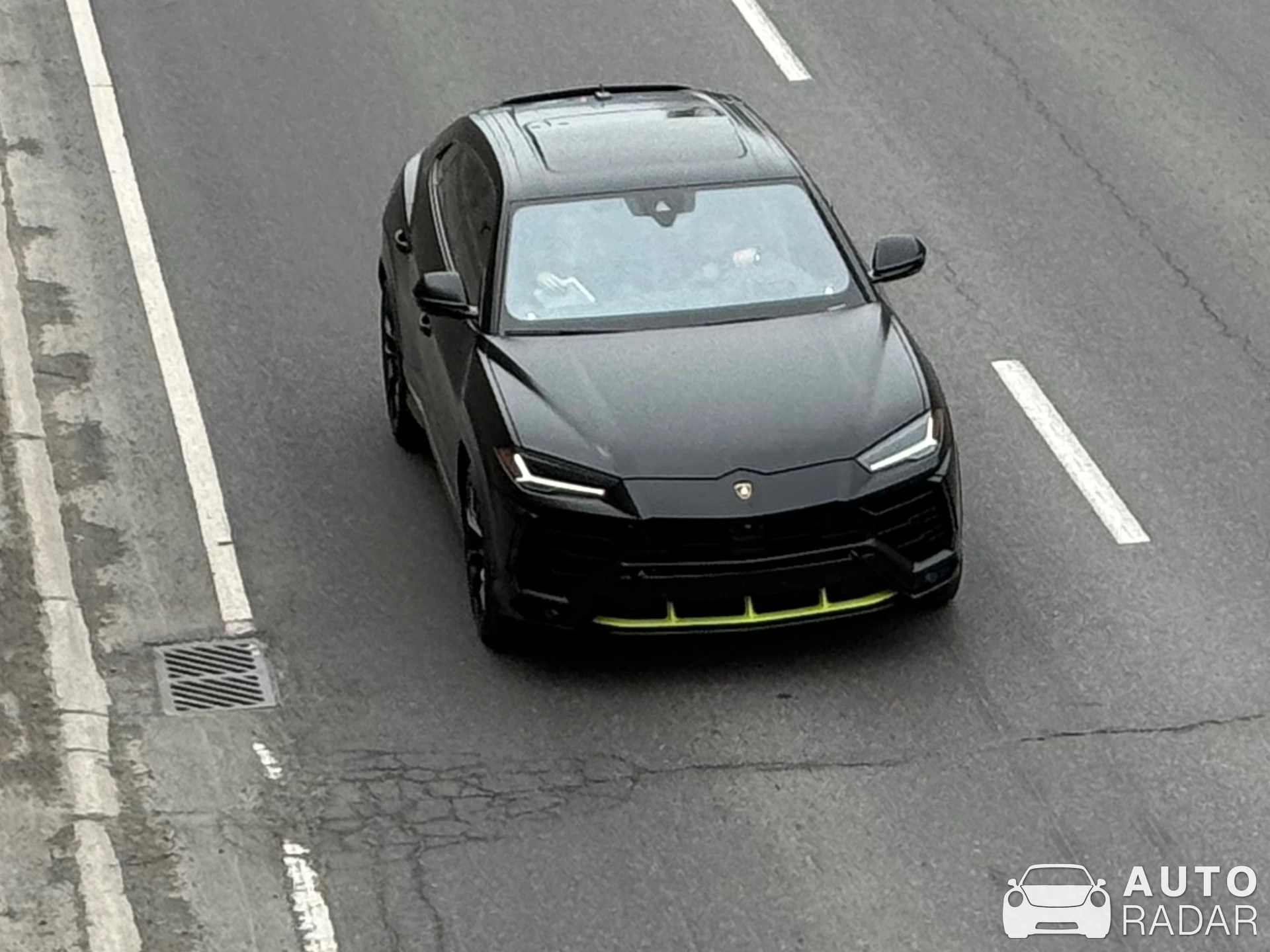 Lamborghini Urus Graphite Capsule spotted in Montréal