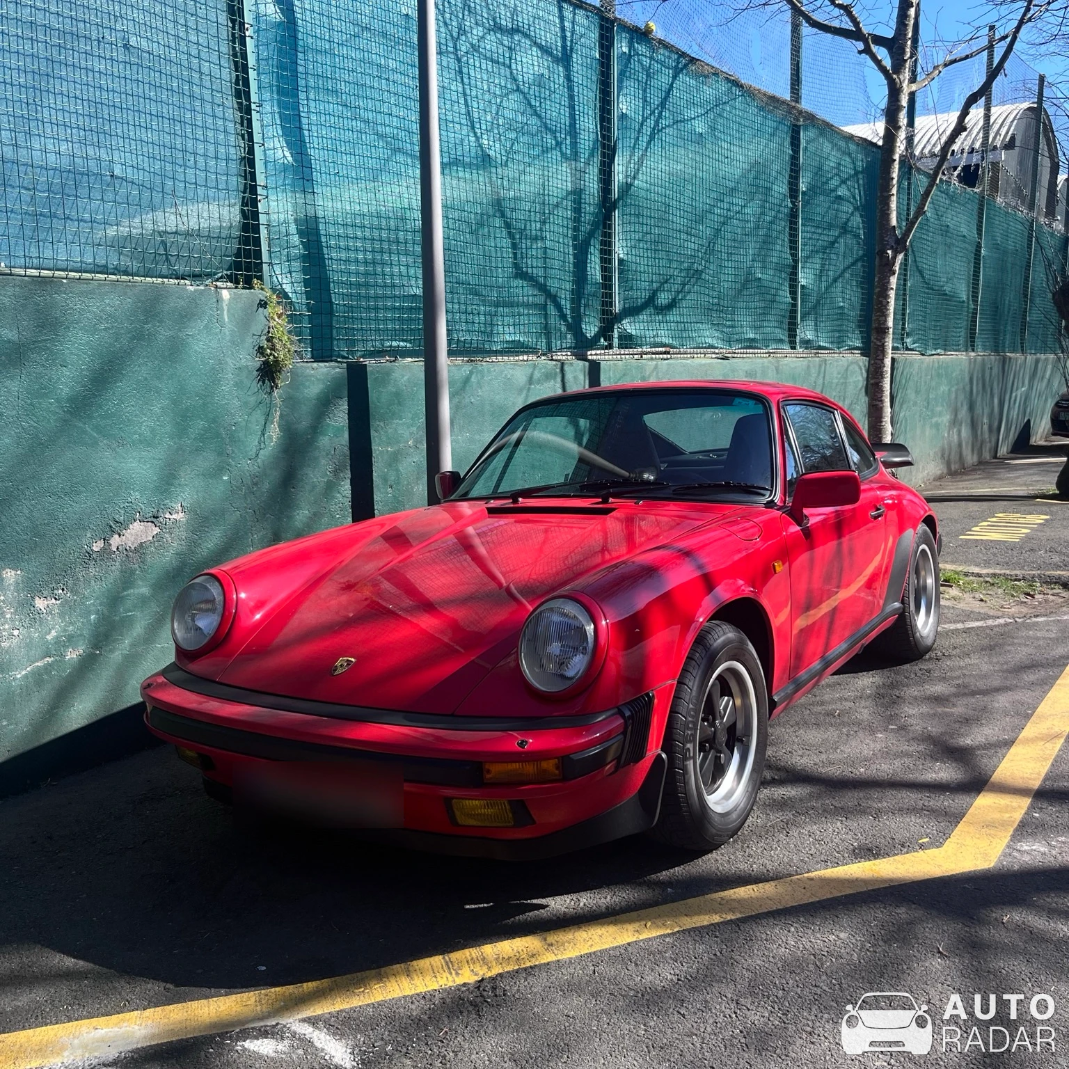 Porsche 930 Turbo spotted in Bilbao