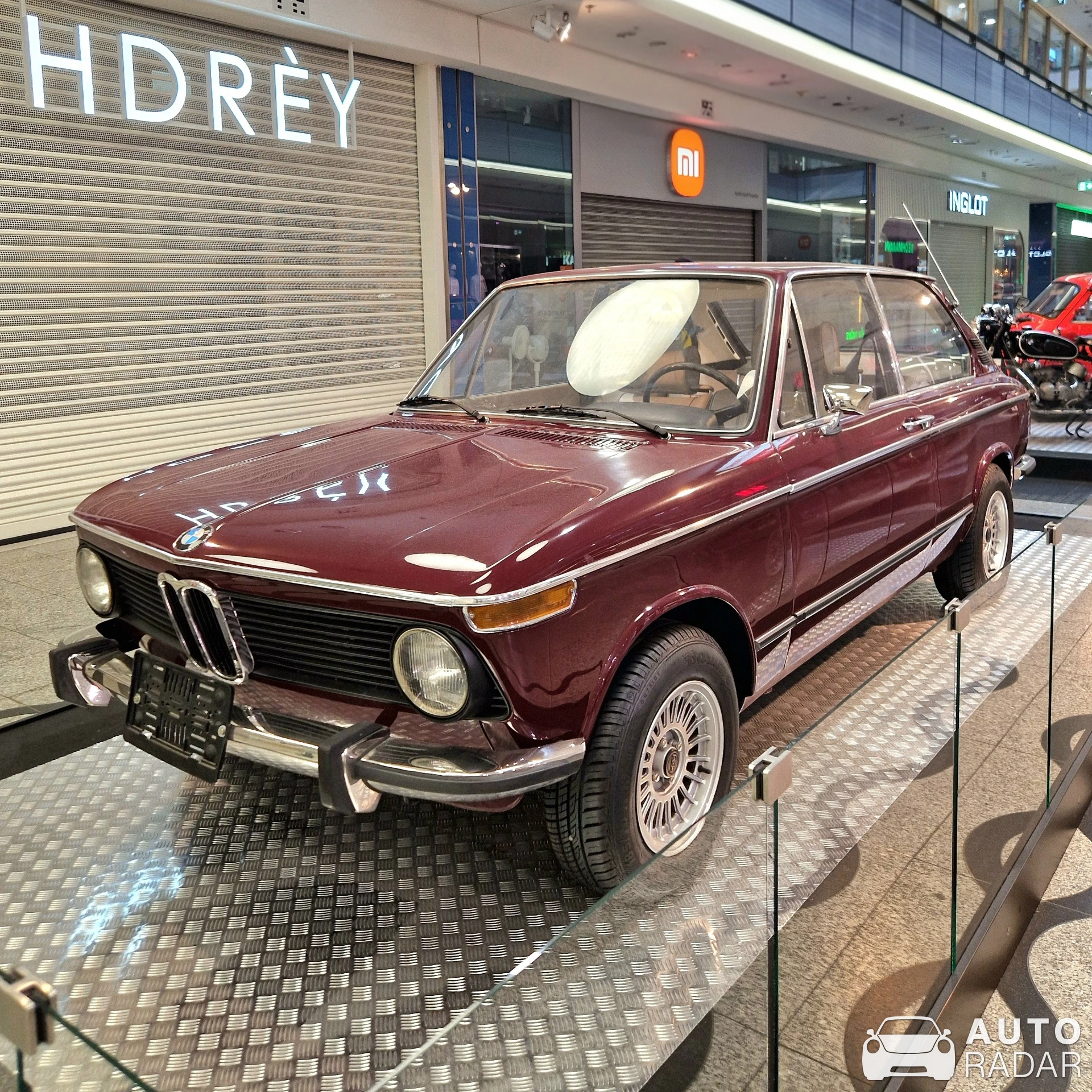 BMW 2002 tii Touring spotted in Kraków