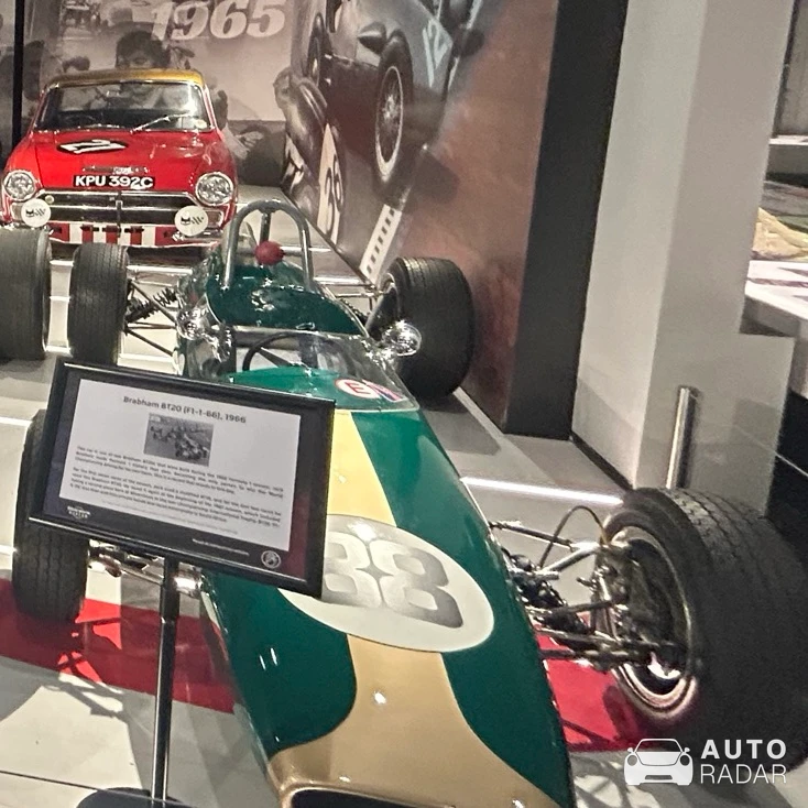 Lotus 18 spotted