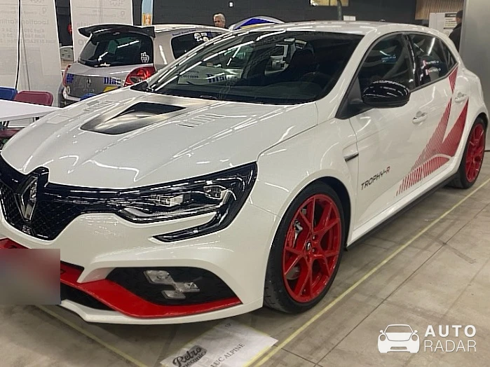 Renault Mégane RS Trophy 2018 spotted in Lyon