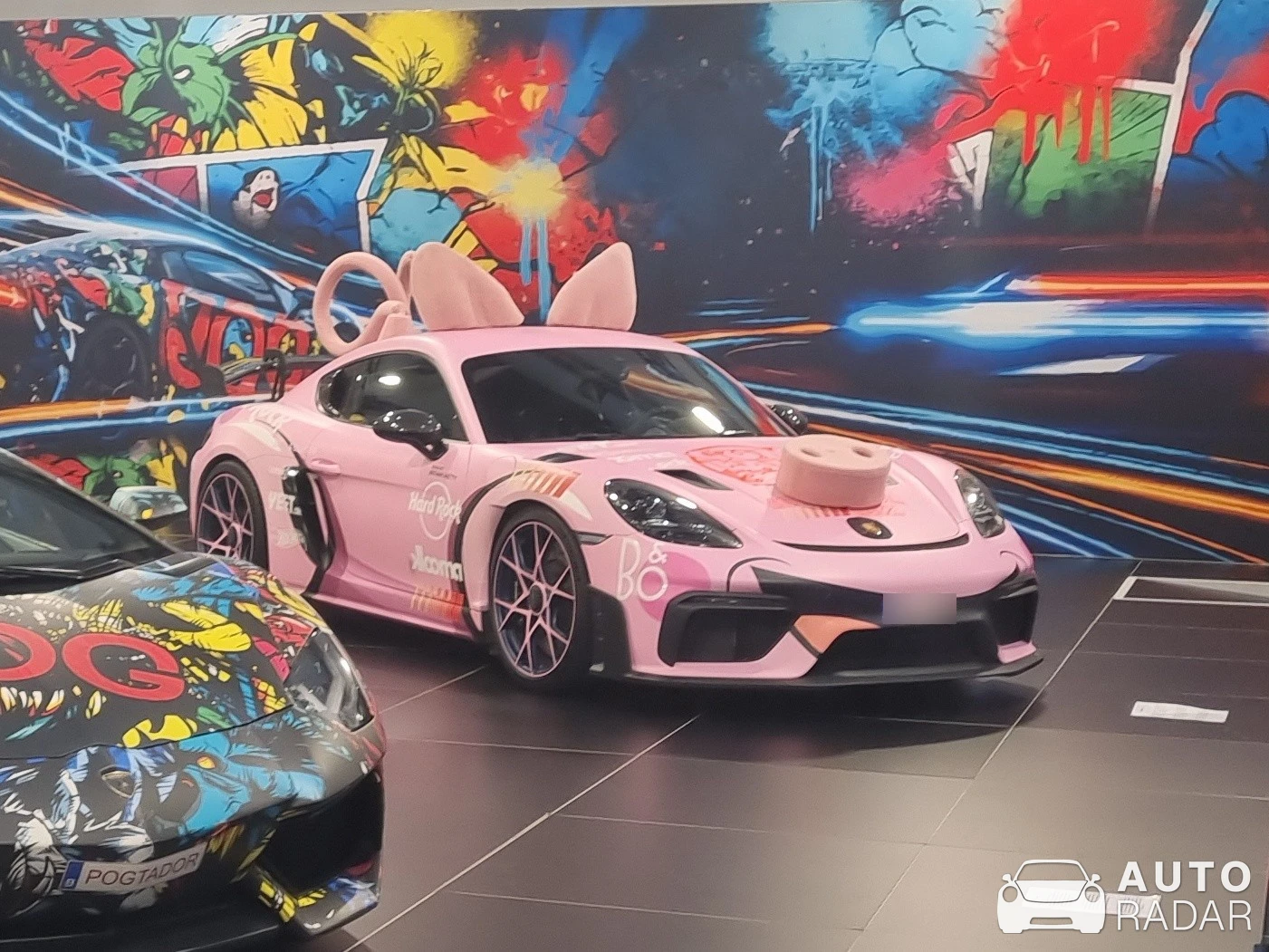 Porsche 718 Cayman GT4 RS spotted in Brussels, Belgium