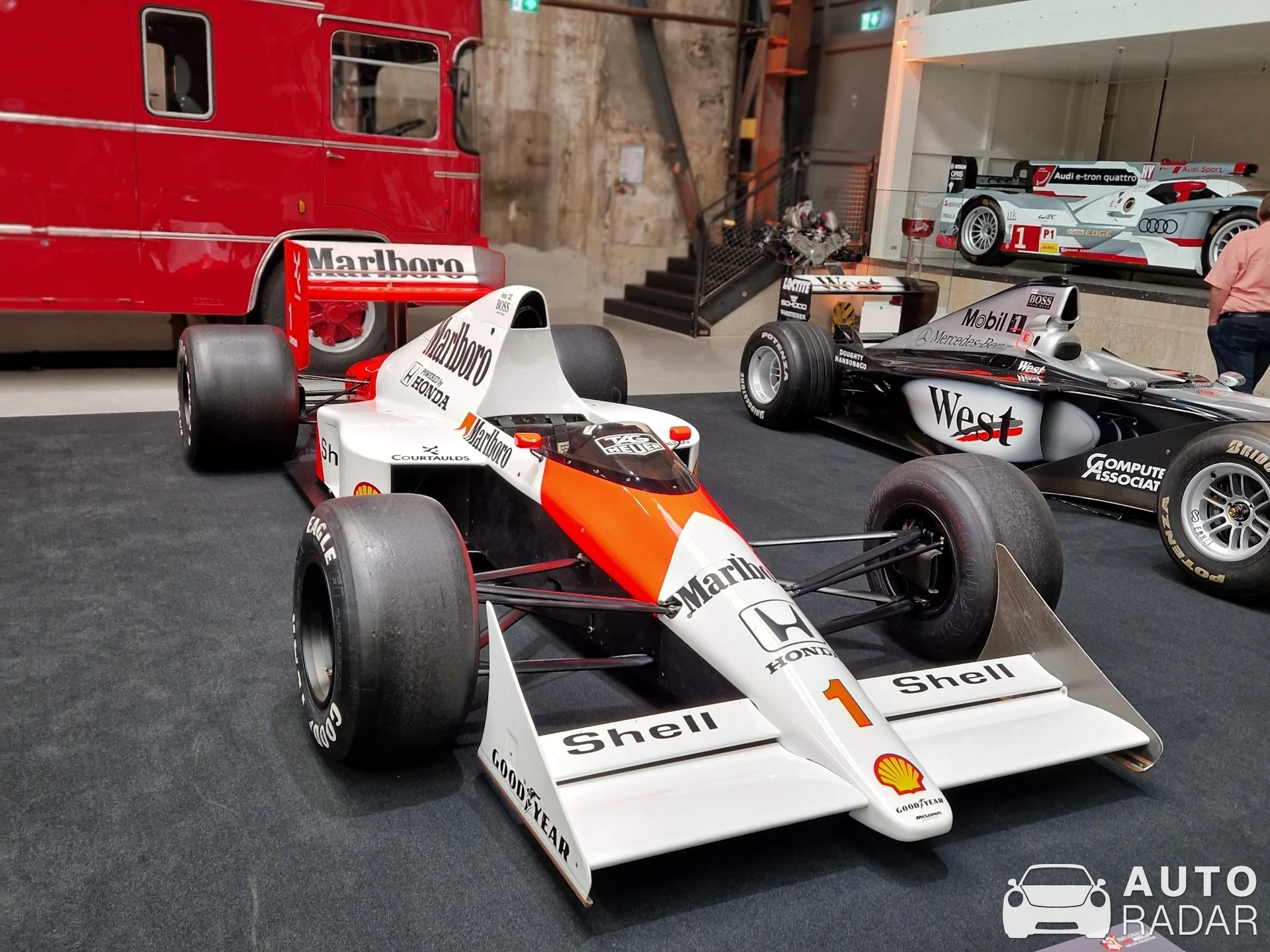McLaren MP4/5B spotted in Dietzhölztal