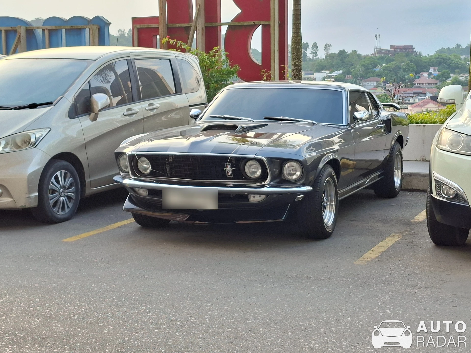 Ford Mustang Mach 1 1969 spotted in Samarinda