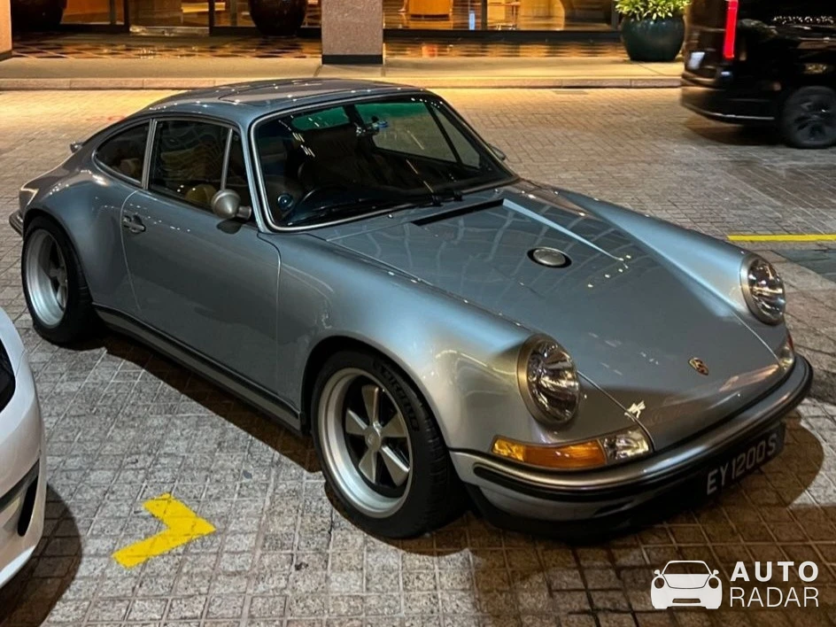 Singer 911 Classic Study spotted in Singapore