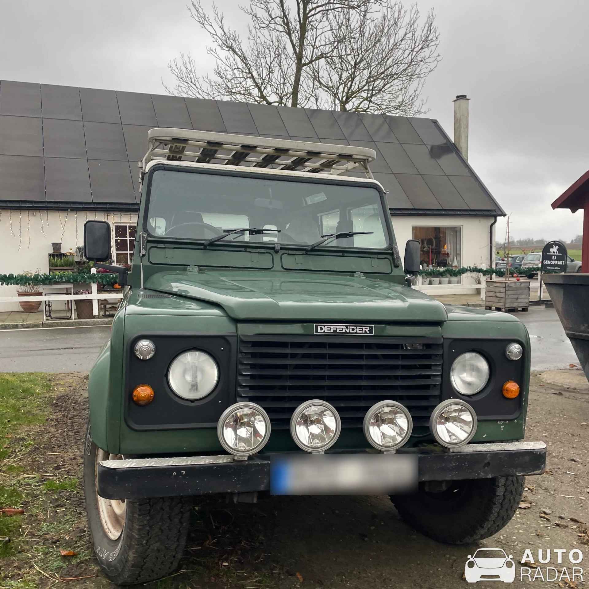 Land Rover Defender spotted in Skåne län, Sverige