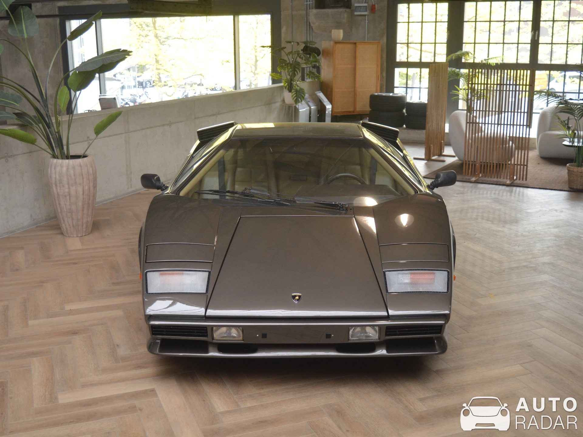 Lamborghini Countach LP5000 S spotted in Düsseldorf