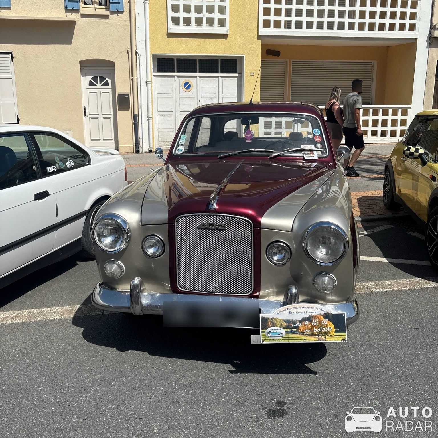 Peugeot 403 spotted in Fort-Mahon-Plage