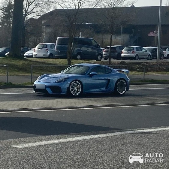 Porsche 718 Cayman GT4 RS MR spotted in Nürburg