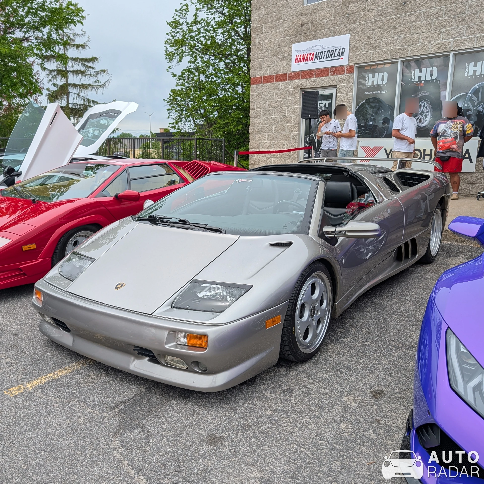 Lamborghini Diablo VT Roadster spotted in Kanata