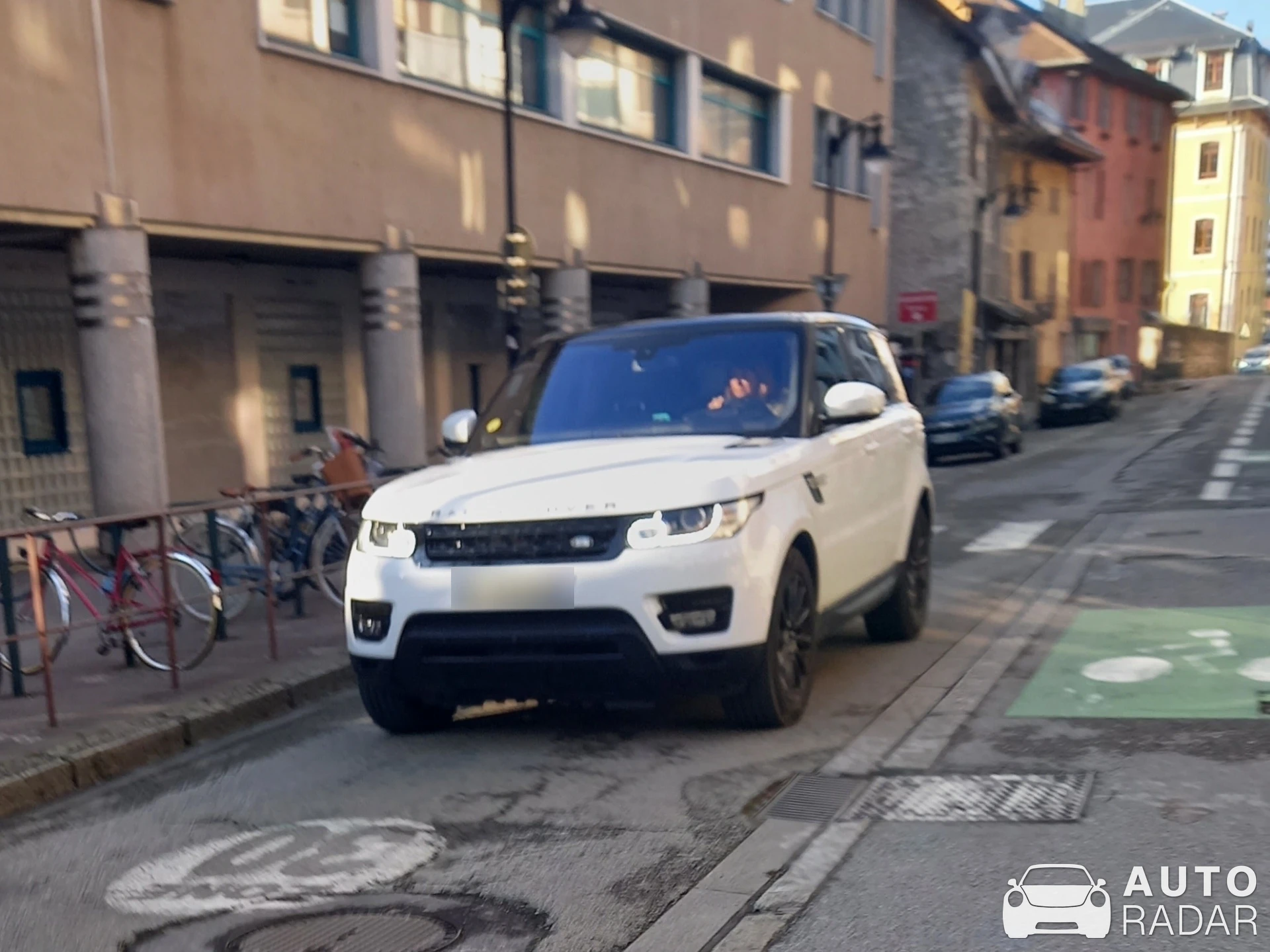 Land Rover Range Rover Sport spotted in Annecy, France