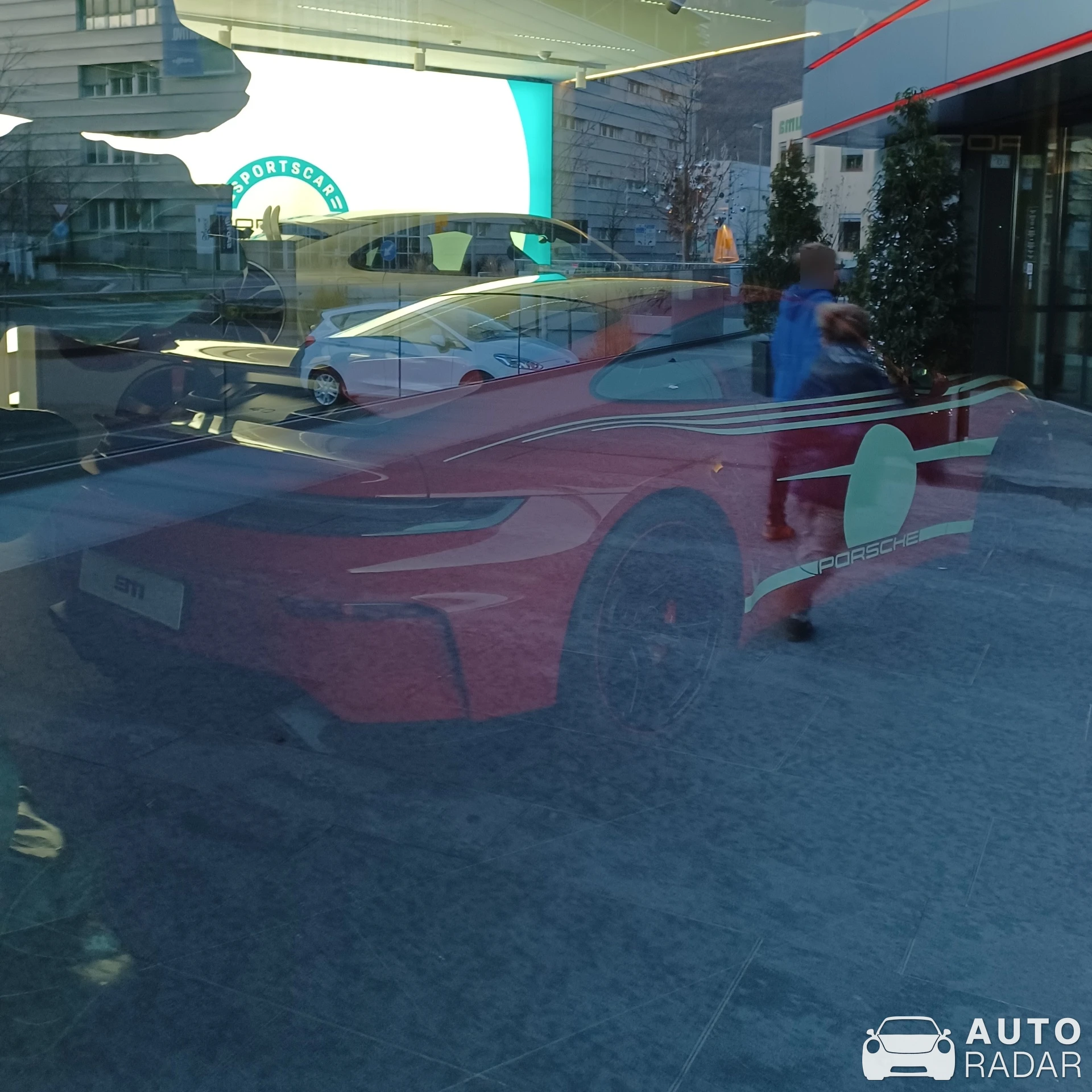 Porsche 911 GT RS spotted