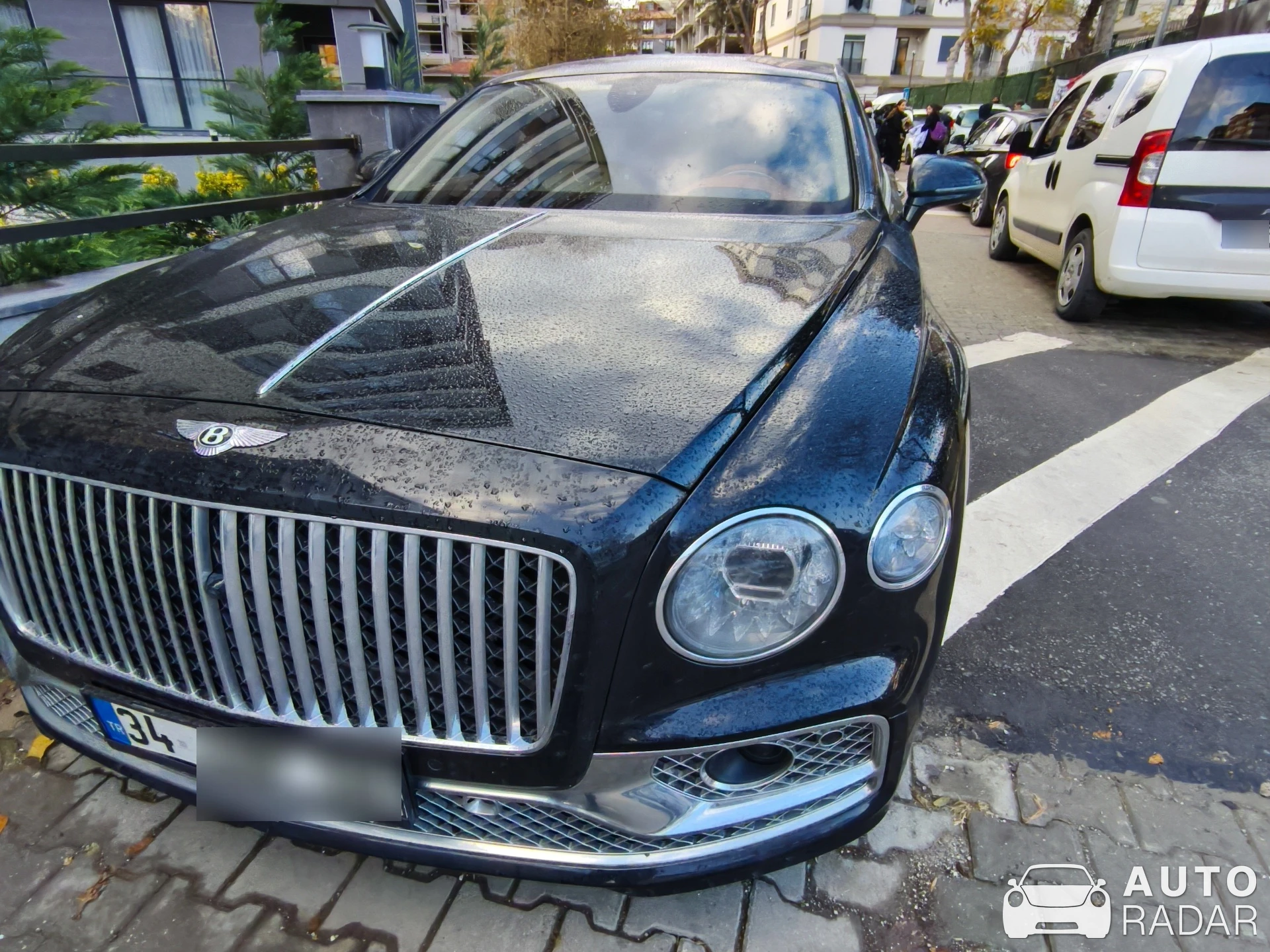 Bentley Flying Spur Hybrid spotted in Pendik, Türkiye