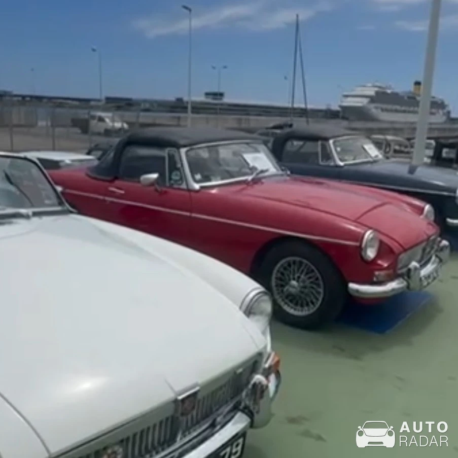 MG MGB spotted in Lisbon, Portugal