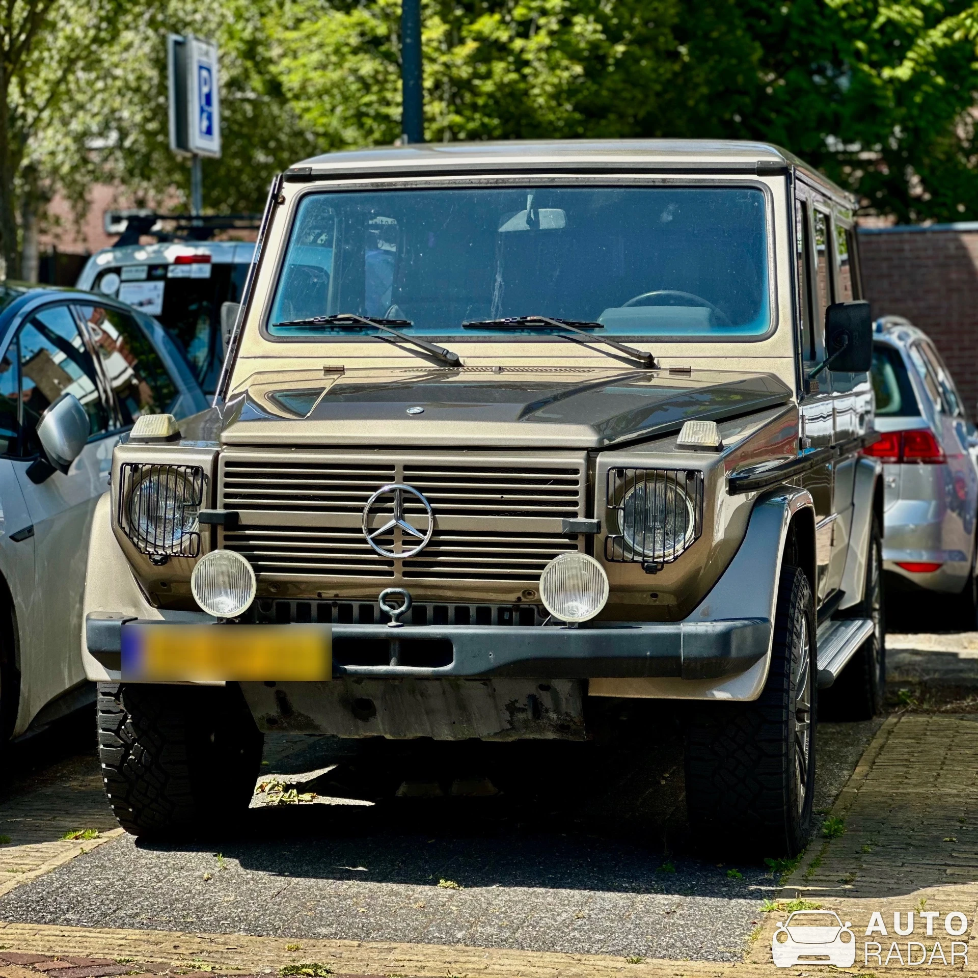 Mercedes-Benz 230GE spotted in Haarlem