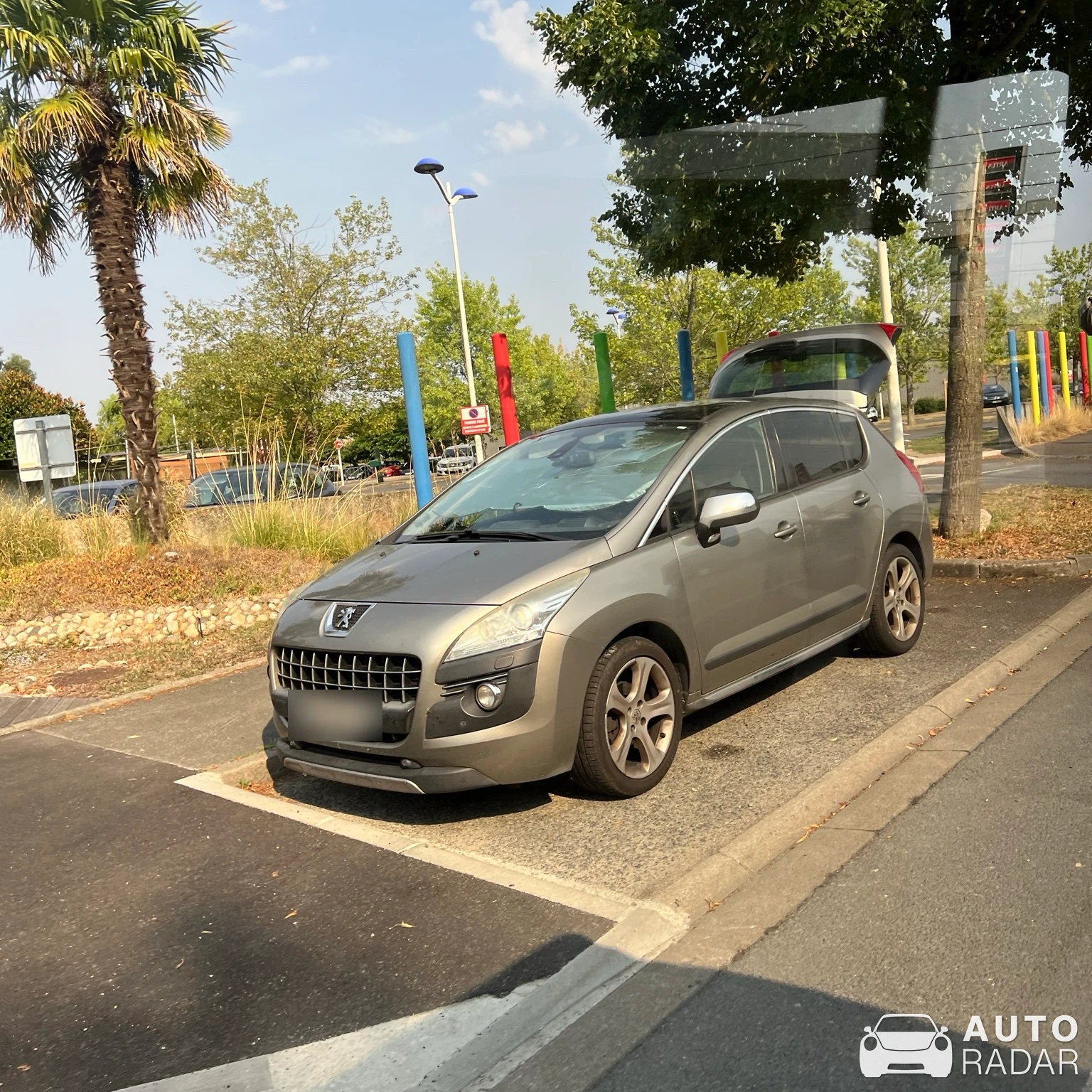 Peugeot 3008 spotted in Tours