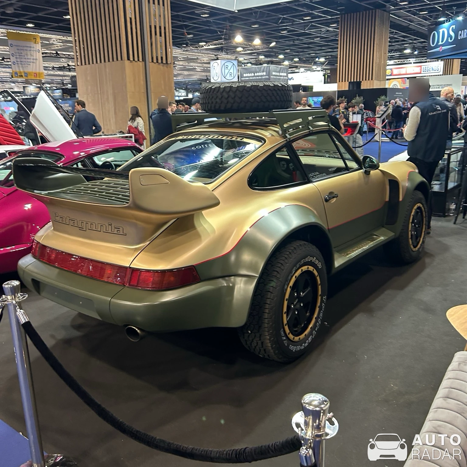 Porsche 964 Carrera RS spotted in Vanves, France