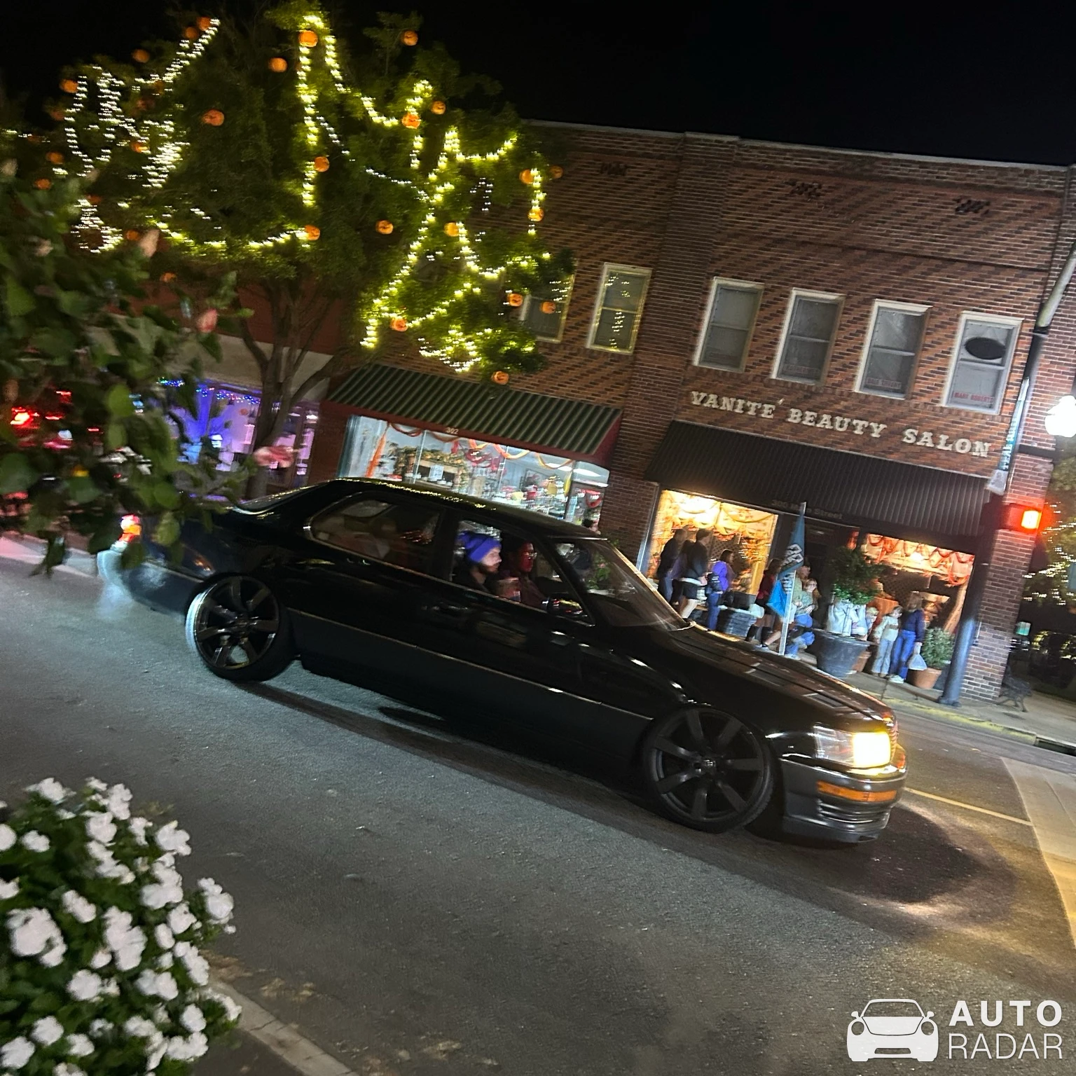 Lexus LS400 spotted in Conway