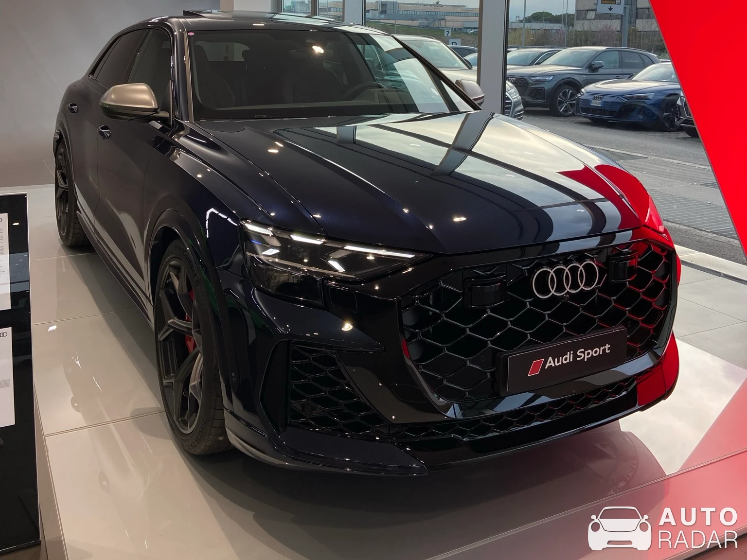 Audi RS Q8 2024 spotted in Zona Industriale Val Pescara