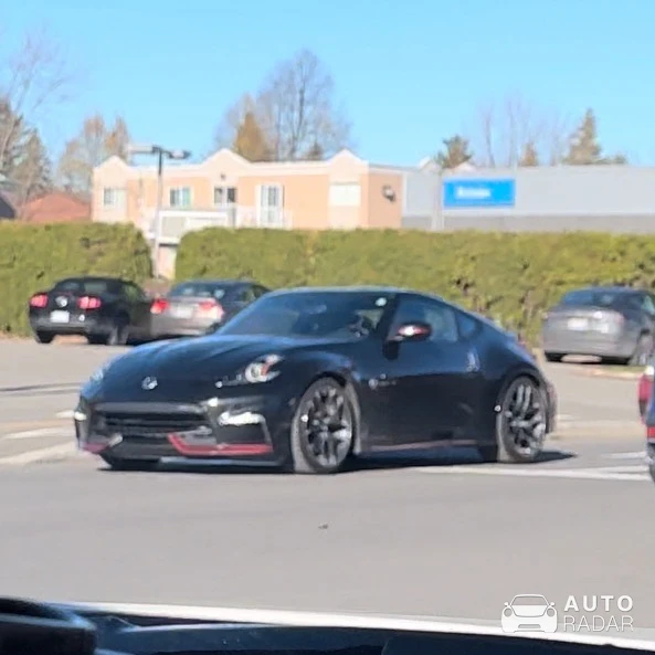 Nissan 370Z spotted in Repentigny, Canada