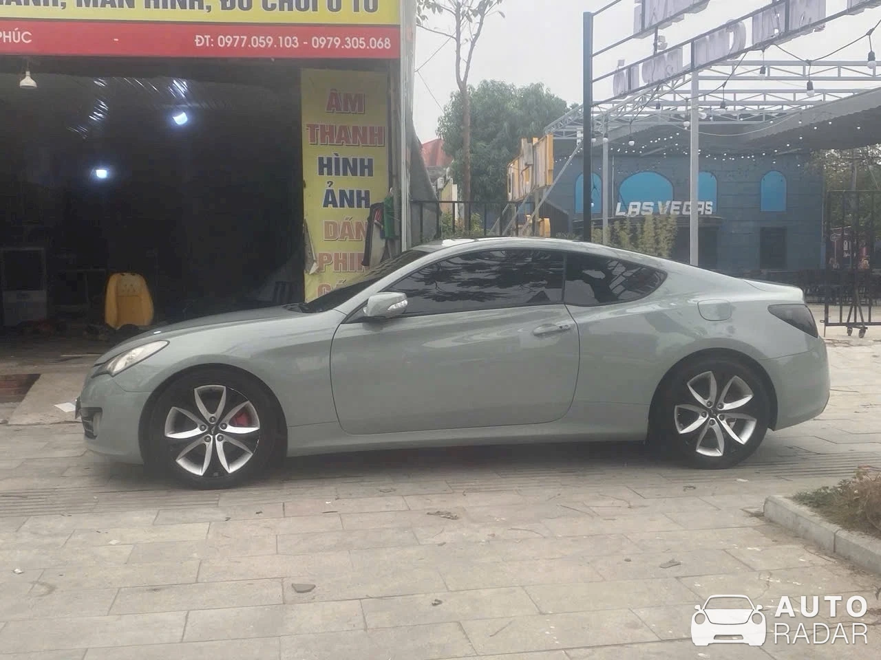 Hyundai Genesis Coupe 3.8 V6 spotted in Thành phố Vĩnh Yên
