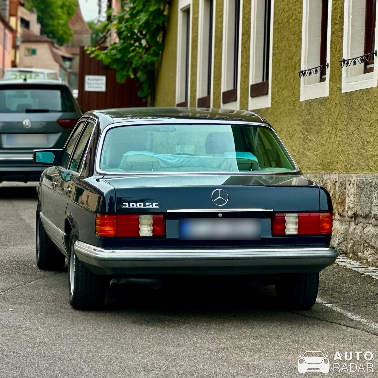 Mercedes-Benz 380 SE spotted in Rothenburg ob der Tauber